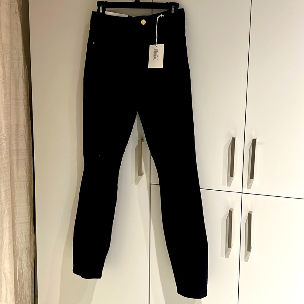Frame Le Sylvie Slender Straight Black Jeans with original tags